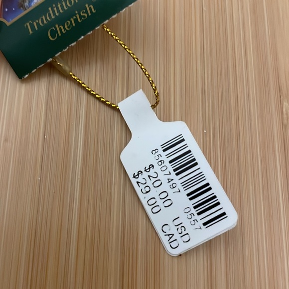 Flamin’ Hot Cheeto Ornament - Picture 4 of 6